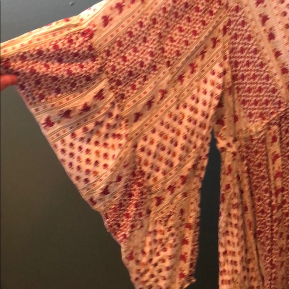 Flowered Blouse - Picture 3 of 3